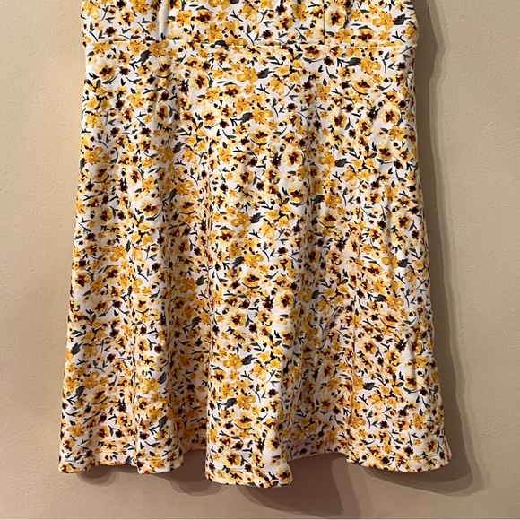 Forever 21 Yellow Floral Dress - Picture 2 of 5